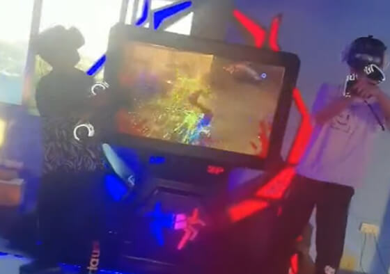 1. One-on-One Duel Mode: Two players face off in direct combat, testing reflexes, timing, and strategy in intense battles across various fighting styles and weapon sets.