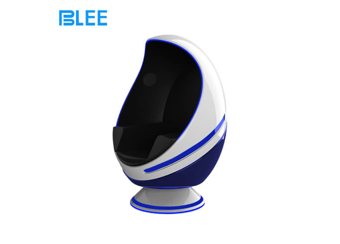 Interactive Rotating Egg Chair VR Entertainment System Futuristic Design Style Indoor Entertainment System for Theme Park