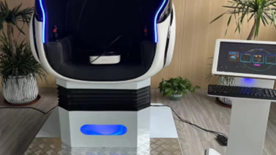Interactive Rotating Egg Chair VR Entertainment System Futuristic Design Style Indoor Entertainment System for Theme Park One Stop Solution