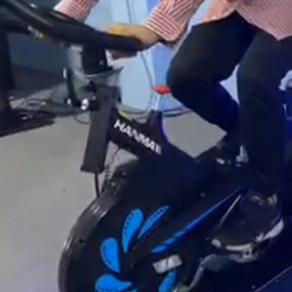 Product Details of ﻿Hot Sell VR Spinning Bike Advanced Motion System Theme Park Level Attraction Virtual Reality Simulator for Shopping Mall