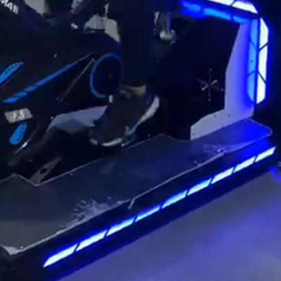 Product Details of ﻿Hot Sell VR Spinning Bike Advanced Motion System Theme Park Level Attraction Virtual Reality Simulator for Shopping Mall