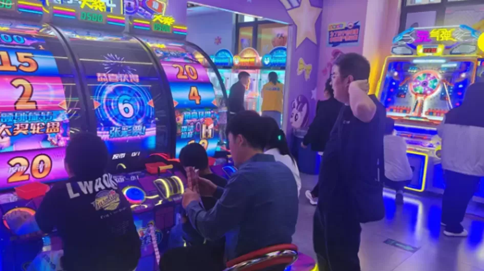 32-Inch Happy Senyou Club Redemption Game Machine One Stop Solution