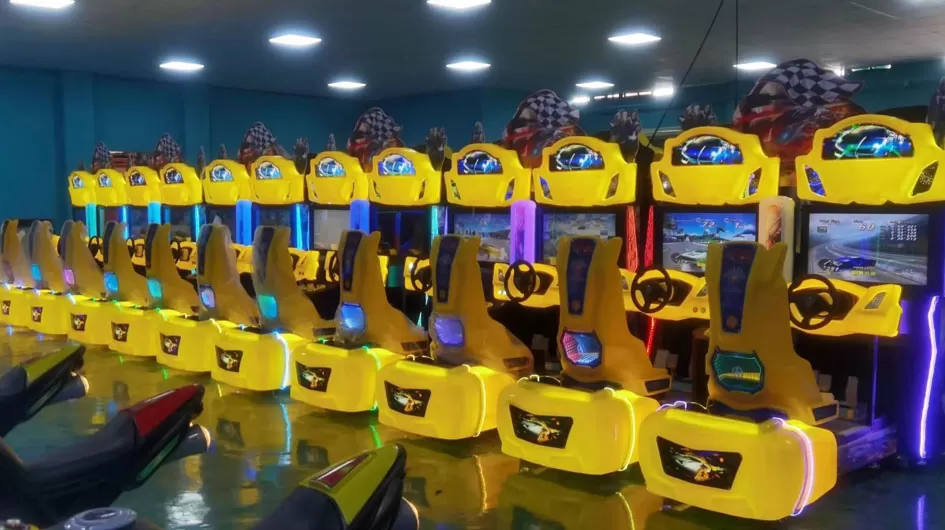 32 Inch Yellow Connected Racing Car Arcade Game Machine for Coin-operated Rides One Stop Solution