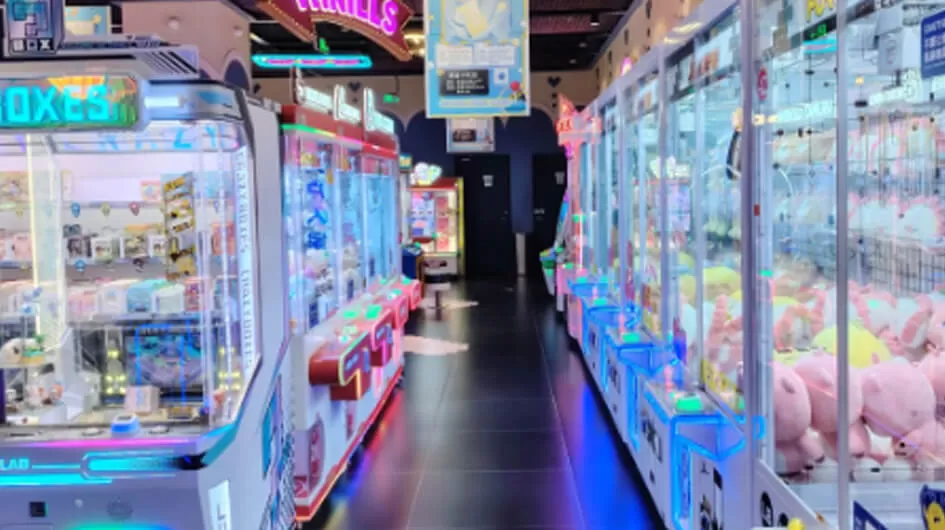 4 compartment gashapon machine one stop solution supplier