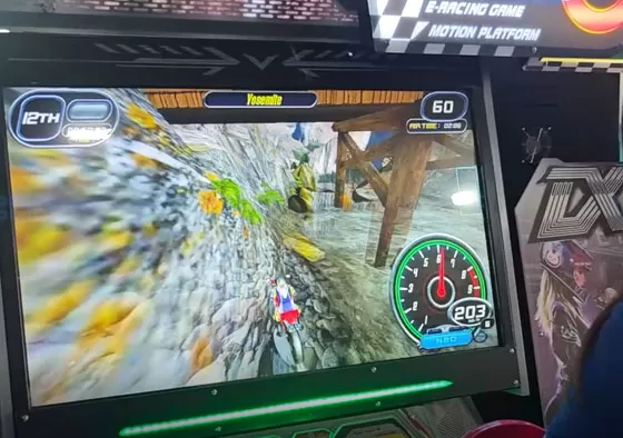 Dual-person head-to-head design: Enhances a sense of cooperation, making the game more exciting for two players.