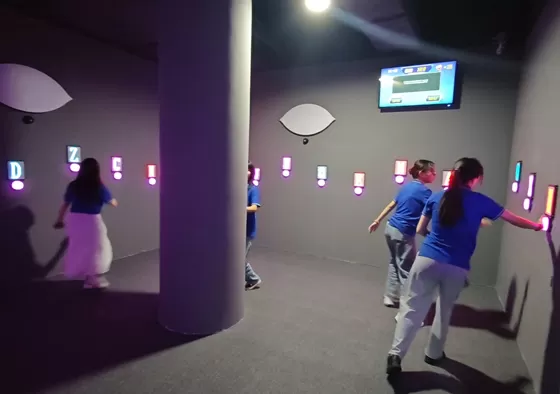 5. Players continue to press the buttons under the numbers in order and complete the task within the specified time.