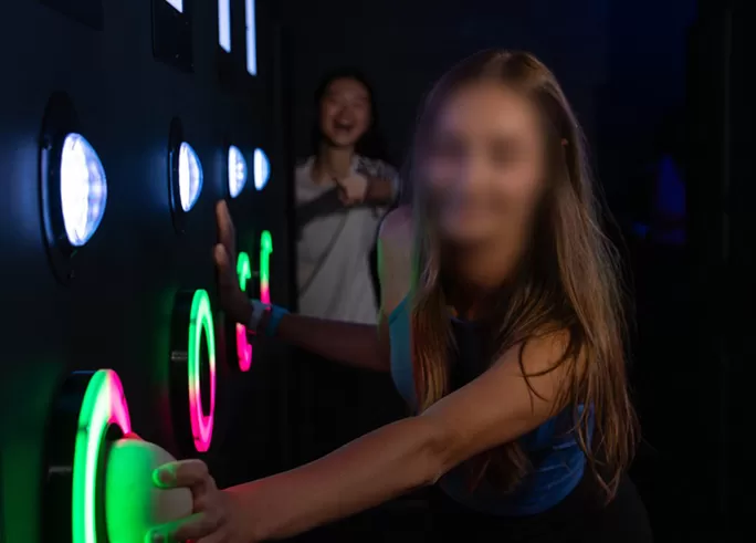 interactive pipe ball game