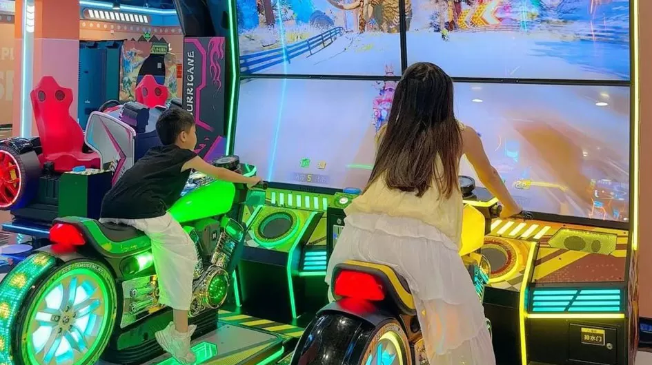 Amusement Game Machine Kids Car Electric Ride Arcade Racing Machine Motorcycle Gp Simulator Arcade Game Machine One Stop Solution