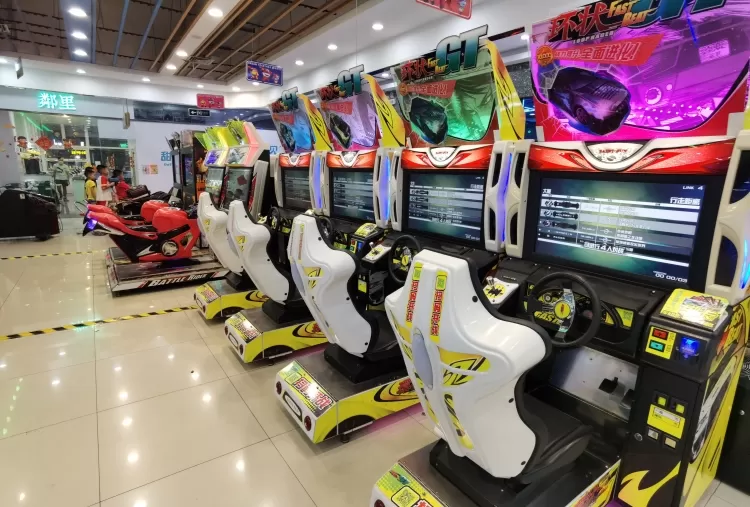 best-racing-game-machines-for-arcades-features-costs-buyers-guide-2.jpg