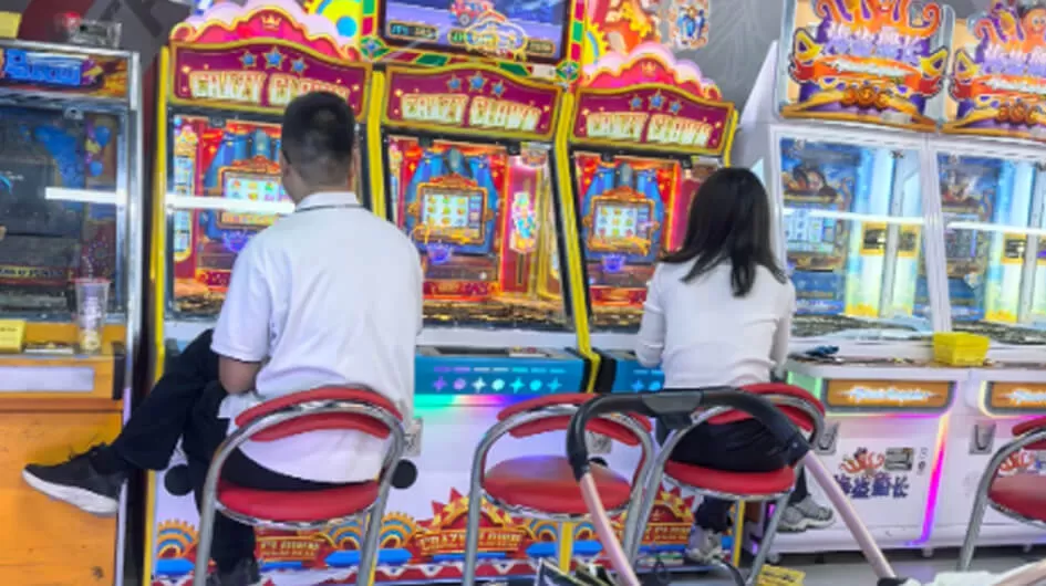 button pushing battle arcade redemption game machine one stop solution supplier