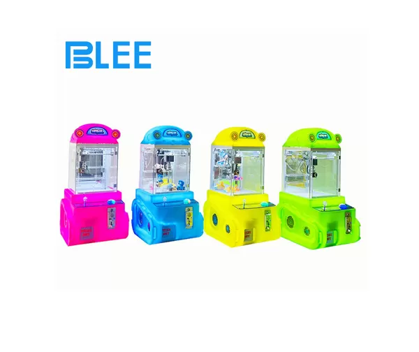 Mexico Hot Sale Coin-Operated Tankman Mini Claw Crane Machine