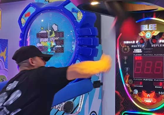 1. Strength Challenge: Test maximum punching power to achieve high scores.