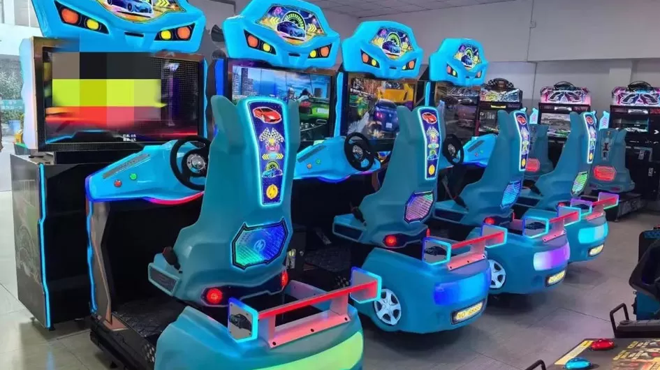 Coin Operated HD 55 Inches Screen Single-player Dynamic Racing Game Machine One Stop Solution