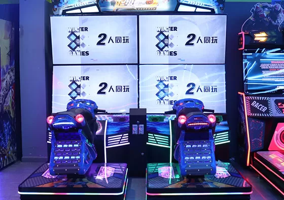 Arctic Race Mode: Head-to-head racing through frozen tracks with power-ups.