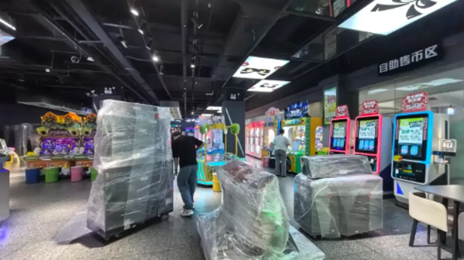 crazy ball pusher single player mode companies