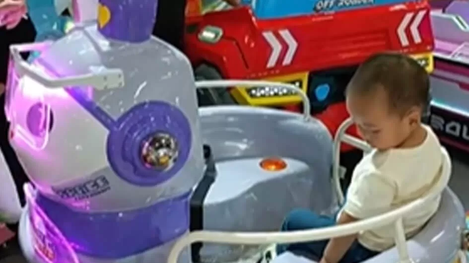 Dream-themed Rotating Airplane (MP5 screen) Kids Ride One Stop Solution