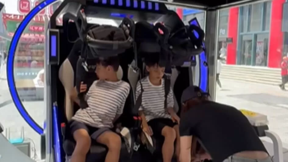 durable double 360 vr arcade machine high speed processing unit multi sensor integration vr entertainment equipment one stop solution company