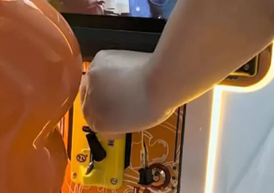 2. Music and Animation Entertainment: The integrated screen plays cheerful children's songs and vibrant animations, creating a captivating multimedia experience that keeps young riders engaged.