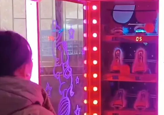 3. Jackpot Bonus Wheel: A reward round activated by achieving a target score, where players spin a virtual wheel for a chance to win multiplied tickets or a progressive jackpot bonus.