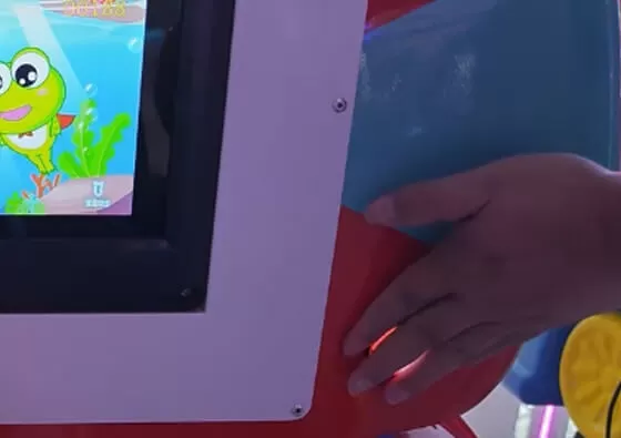 1. Battle Mission Ride (MP5 Version): Children embark on an imaginary military operation, watching combat-themed animations and listening to action-packed music during gentle rocking motion.