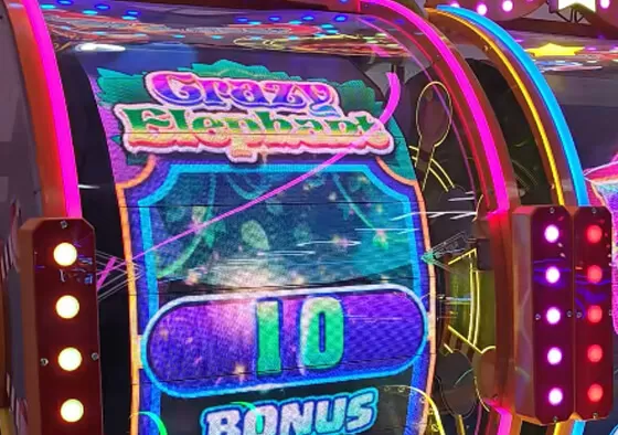 1. Classic Spin Mode: Insert coins, maneuver the joystick to spin the wheel, and receive tickets based on the segment landed.