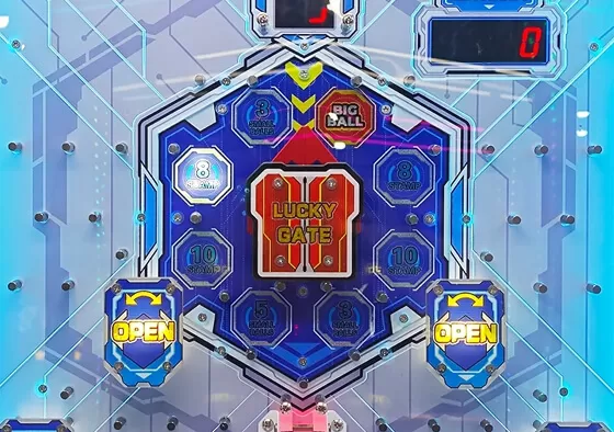 1. Classic Push Mode: Players launch balls into the playing field to push prizes off the ledge.