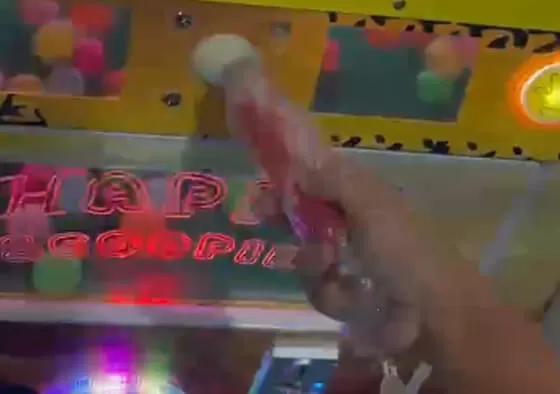 3. Rapid‑Fire Bonus Round: Balls appear at increasing speed; players must maintain accuracy for multiplier rewards.