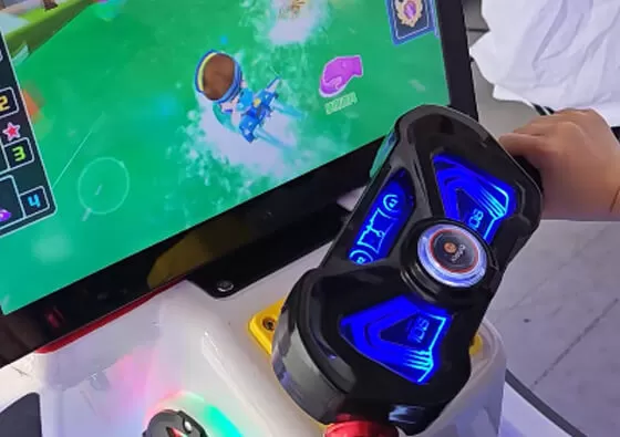 2. Speed Chase Simulation: Young riders experience the excitement of high-speed water racing through dynamic audio and smooth rocking motion.