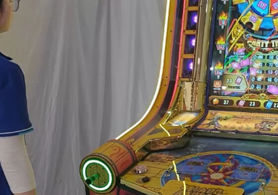 3. Boss Battle Arena: Unlock and face a pirate boss on-screen. Players continue launching balls to defeat the boss, with more hits leading to greater ticket rewards and a chance to win the JACKPOT prize.