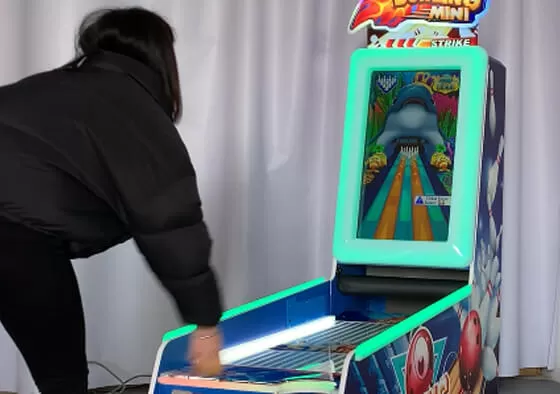 3. Timed Speed Bowl: Players race against the clock to complete a set number of rolls, with bonus points awarded for both speed and pin accuracy, maximizing potential rewards.