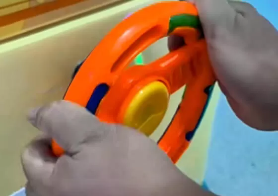 2. Music and Animation Entertainment: The integrated screen plays cheerful children's songs and vibrant animations, creating a captivating multimedia experience that keeps young riders engaged.