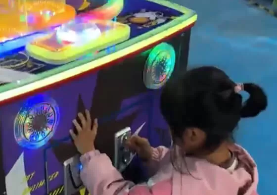 2. Speed Tap Test: Rapidly tap the sensor panel as lights flash to earn bonus tickets.