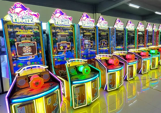 1. Voyage Challenge Mode: Navigate through scrolling pirate maps to collect coins and avoid bombs. The primary score determines the base ticket payout.