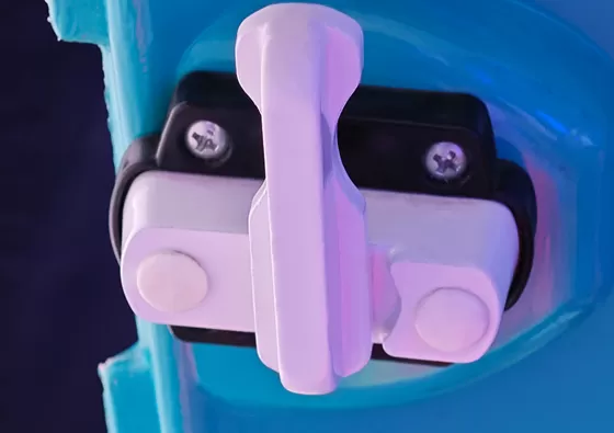 2. Multimedia Astronaut Experience: The MP5 display features engaging space-themed videos and animations that transform the ride into an educational and entertaining journey.