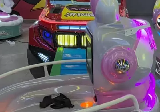 3. Enjoy the Cosmic Journey: The cup begins its gentle spinning motion while the screen plays space animations and music, creating an immersive intergalactic experience.