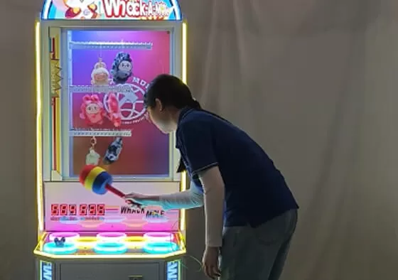 2. Speed Round & Combo Bonus: A faster-paced mode where consecutive hits build score multipliers, rewarding precision and quick reflexes with higher-value prizes.