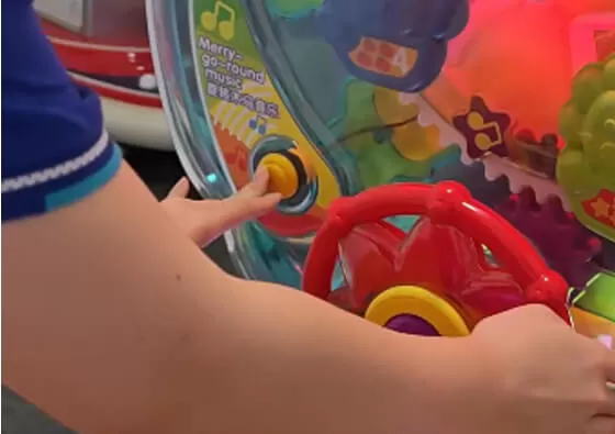 1. Insert Coins to Activate: Simply insert the required number of coins into the acceptor to power on the ride and prepare for the adventure.