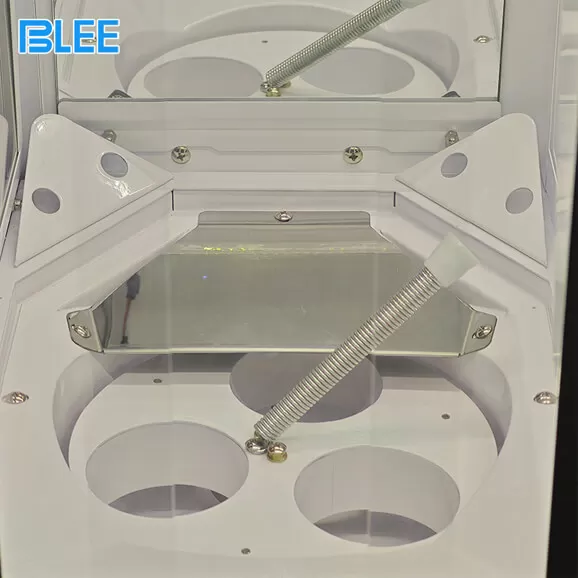 product details of 4 compartment gashapon machine manufacturer