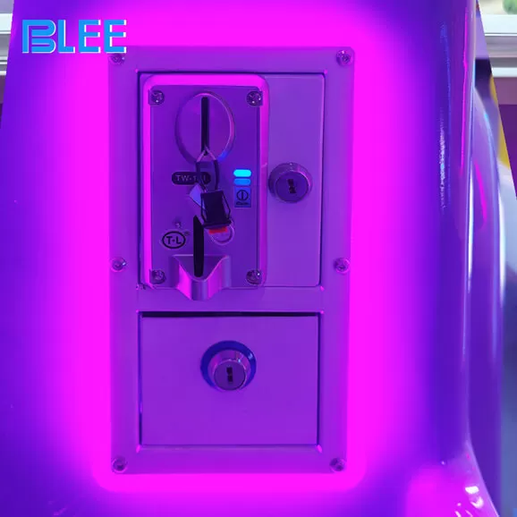 Product Details of ﻿Candy Bus (With Claw Machine Function) Kids Ride