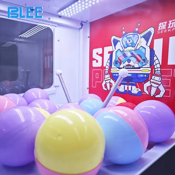 product details of double layered gashapon machine company