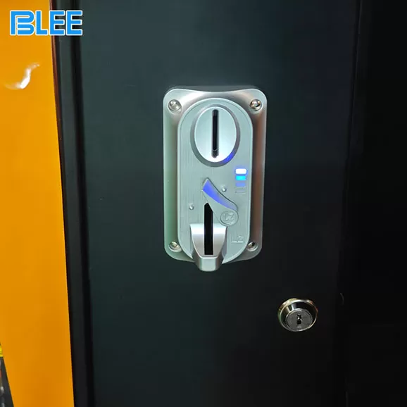 Product Details of Racing Car Arcade Car Simulator Coin-Operated Game Machine