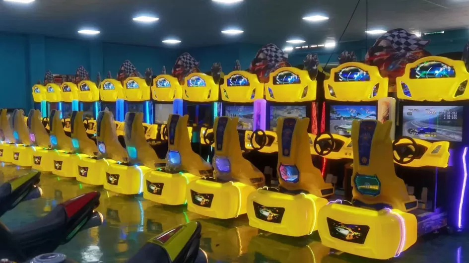 Racing Car Arcade Car Simulator Coin-Operated Game Machine One Stop Solution