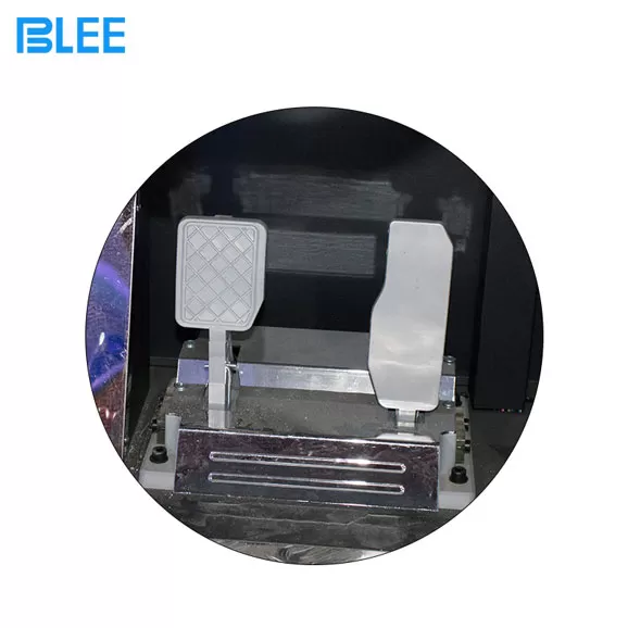 Product Details of Racing Car Coin-Operated Game Machine 32 Inch HD Screen