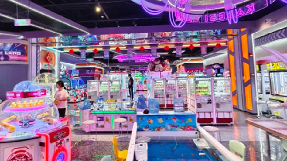 rotational molding four person mixed team gift game machine one stop solution manufacturer