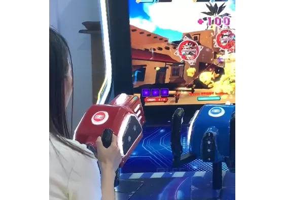 Boss Battle: Team coordination required to defeat massive enemies.