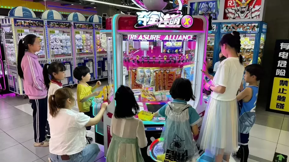 travel cat excavator theme claw machine factory